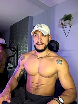 ARON TAYLER01 online show from November 27, 10:27 am