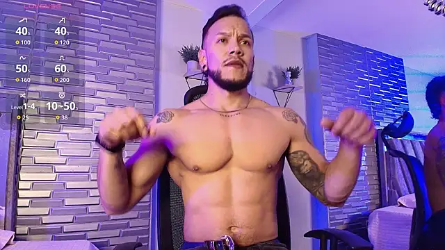 ARON TAYLER01 online show from March 10, 10:19 am