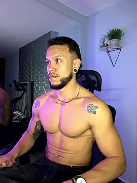 ARON TAYLER01 online show from January 13, 12:42 pm