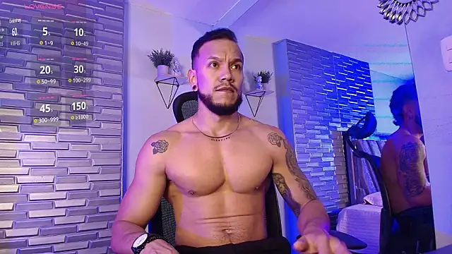 ARON TAYLER01 online show from March 13, 10:09 am