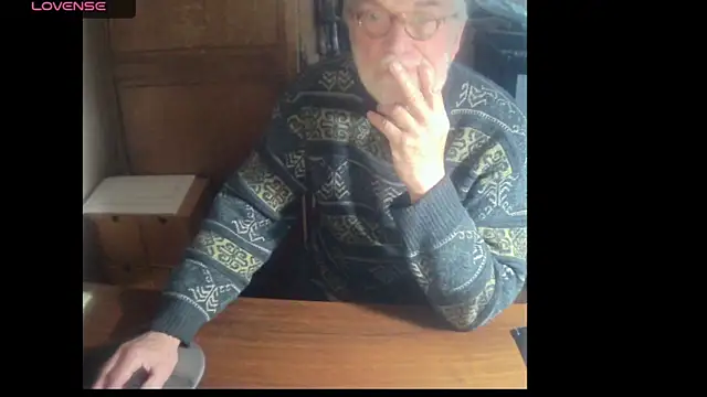 Snapshot of terrybare chatting on February 11, 1:41 pm terrybare online show from February 11, 1:41 pm