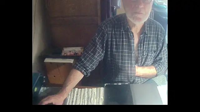 terrybare online show from December 5, 10:58 am