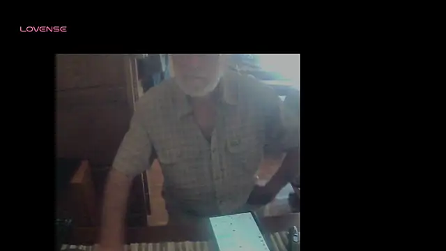 Snapshot of terrybare chatting on September 20, 1:16 pm terrybare online show from September 20, 1:16 pm
