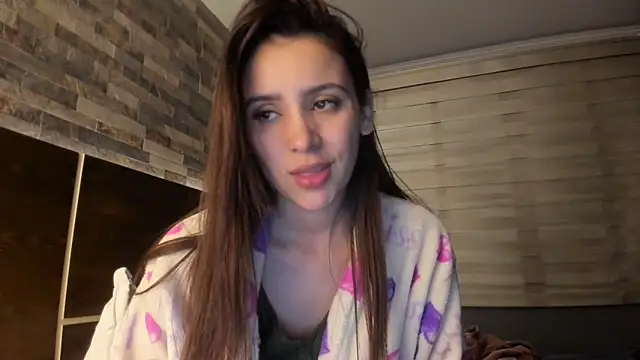 alicewilloww online show from December 3, 3:04 am