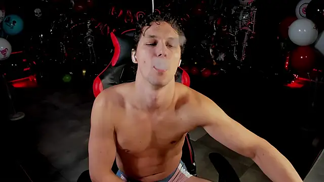 Snapshot of dirty-boss chatting on November 13, 9:35 am dirty-boss online show from November 13, 9:35 am