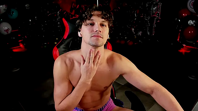 Snapshot of dirty-boss chatting on November 19, 10:15 am dirty-boss online show from November 19, 10:15 am