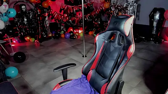 Snapshot of dirty-boss chatting on November 26, 4:07 pm dirty-boss online show from November 26, 4:07 pm