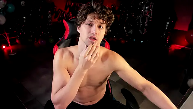 dirty-boss online show from December 5, 5:39 am