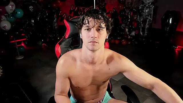 Snapshot of dirty-boss chatting on November 27, 6:19 pm dirty-boss online show from November 27, 6:19 pm