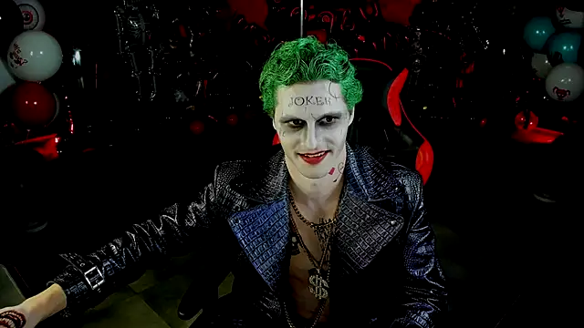 Snapshot of dirty-boss chatting on October 31, 1:35 am dirty-boss online show from October 31, 1:35 am