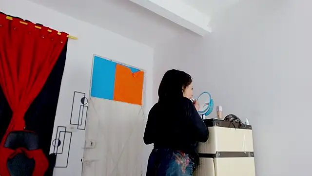 misslombana online show from April 12, 3:54 am