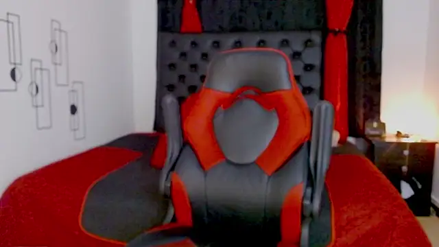 misslombana online show from November 6, 5:33 am