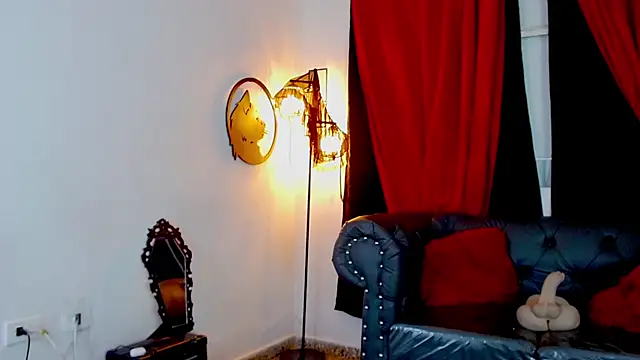 misslombana online show from April 25, 4:59 am