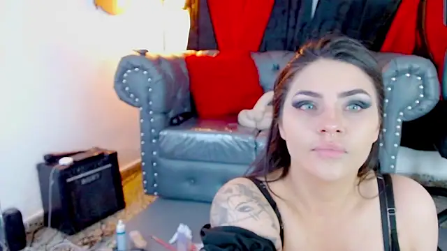 misslombana online show from April 10, 3:35 am