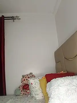 Snapshot of NicRaisaa chatting on December 19, 6:16 am NicRaisaa online show from December 19, 6:16 am