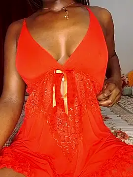Snapshot of NicRaisaa chatting on October 10, 4:57 am NicRaisaa online show from October 10, 4:57 am