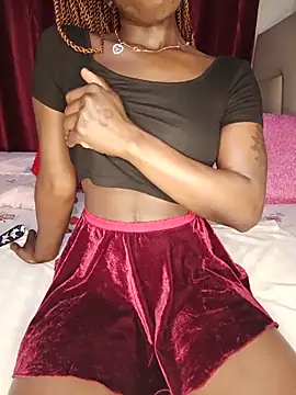 NicRaisaa online show from June 17, 3:39 am