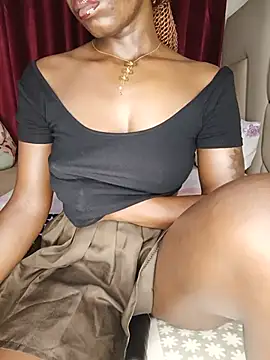 NicRaisaa online show from June 26, 5:02 am