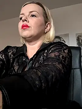 Snapshot of Ladykaos chatting on September 9, 1:42 pm Ladykaos online show from September 9, 1:42 pm