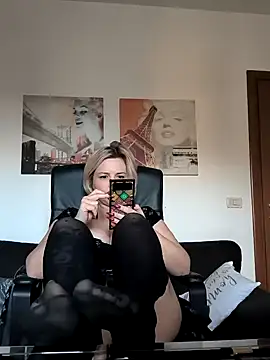 Snapshot of Ladykaos chatting on January 14, 2:32 pm Ladykaos online show from January 14, 2:32 pm