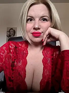 Ladykaos online show from May 7, 9:45 am