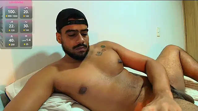 Snapshot of bigpleasure_ chatting on October 15, 10:07 pm bigpleasure online show from October 15, 10:07 pm