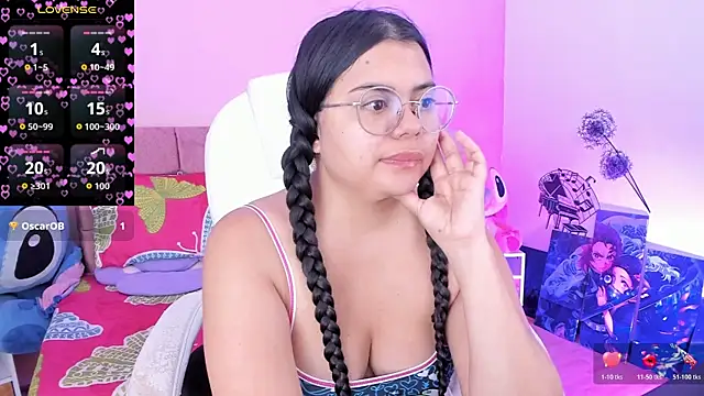 Snapshot of esmeralda112 chatting on June 17, 7:08 am esmeralda112 online show from June 17, 7:08 am