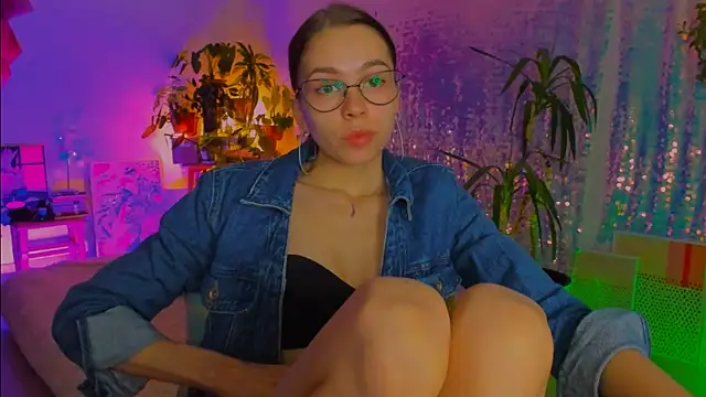 poli   online show from February 7, 4:15 pm