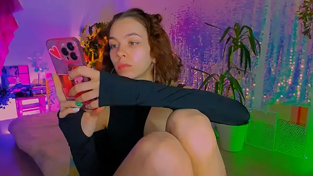 poli   online show from February 11, 3:56 pm