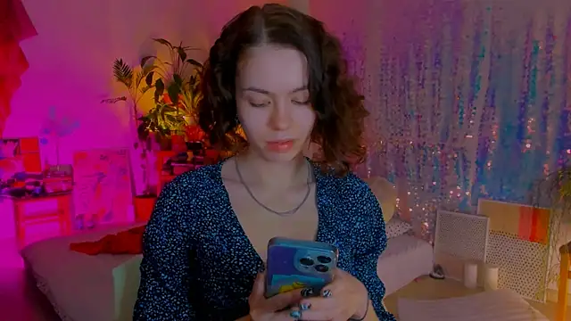 Snapshot of poli__ chatting on March 7, 10:54 pm poli   online show from March 7, 10:54 pm