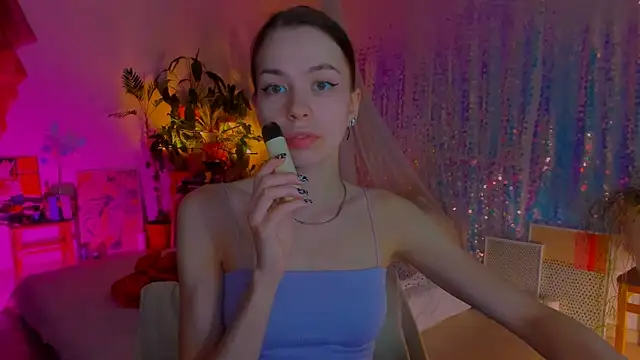 Snapshot of poli__ chatting on March 11, 9:37 pm poli   online show from March 11, 9:37 pm