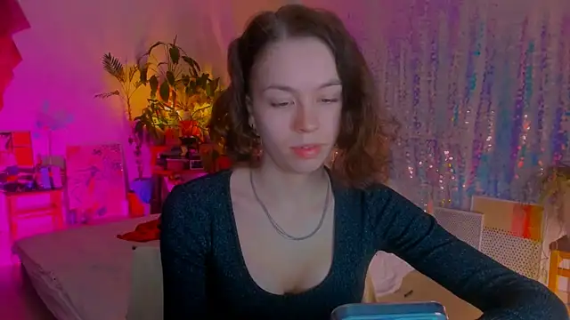 Snapshot of poli__ chatting on March 17, 9:13 pm poli   online show from March 17, 9:13 pm