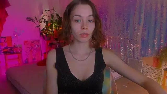 Snapshot of poli__ chatting on February 13, 9:17 pm poli   online show from February 13, 9:17 pm