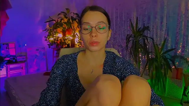 Snapshot of poli__ chatting on November 29, 5:46 pm poli online show from November 29, 5:46 pm