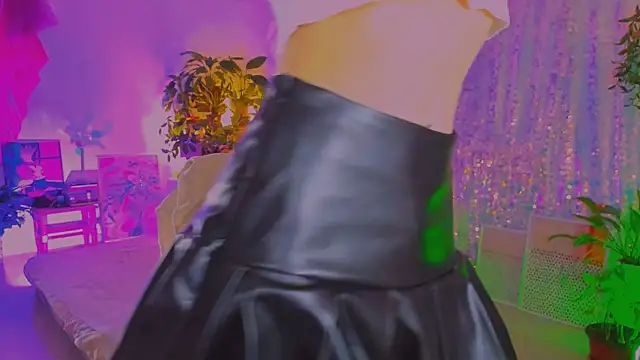 poli   online show from April 13, 10:08 am