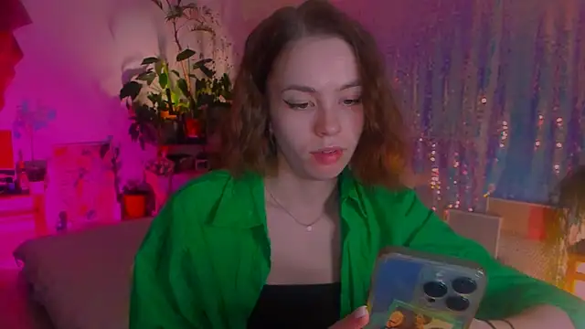 Snapshot of poli__ chatting on January 29, 8:35 pm poli   online show from January 29, 8:35 pm