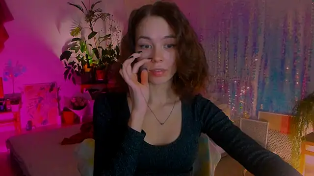 Snapshot of poli__ chatting on January 14, 9:30 pm poli   online show from January 14, 9:30 pm