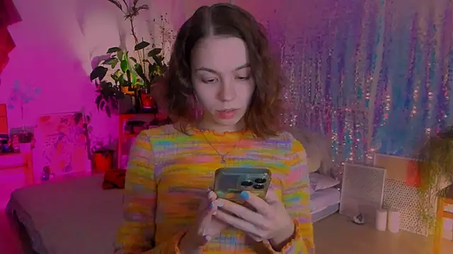 Snapshot of poli__ chatting on February 3, 3:27 pm poli   online show from February 3, 3:27 pm
