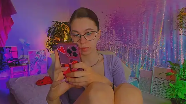 poli   online show from April 14, 4:23 pm