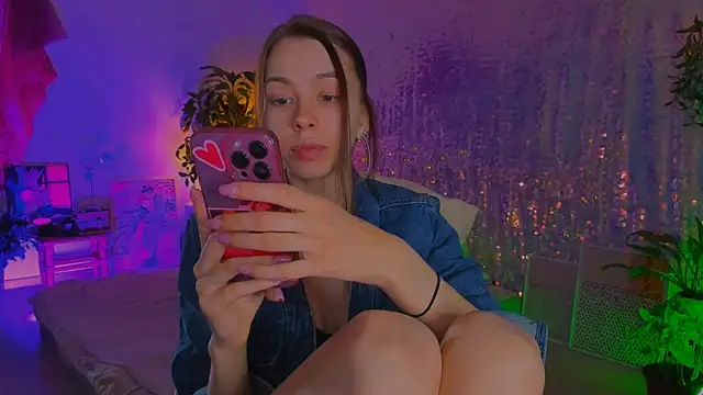 poli   online show from April 12, 10:18 am