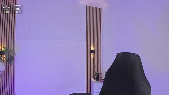 Snapshot of valeria_acosta_ chatting on June 17, 12:00 am valeria acosta online show from June 17, 12:00 am