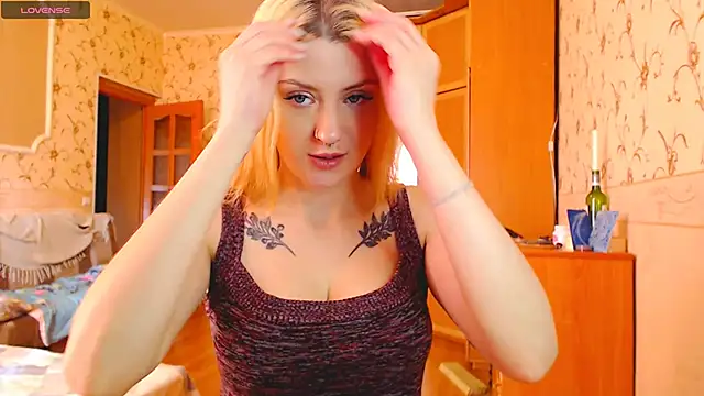 MarySweetness online show from February 16, 9:59 am