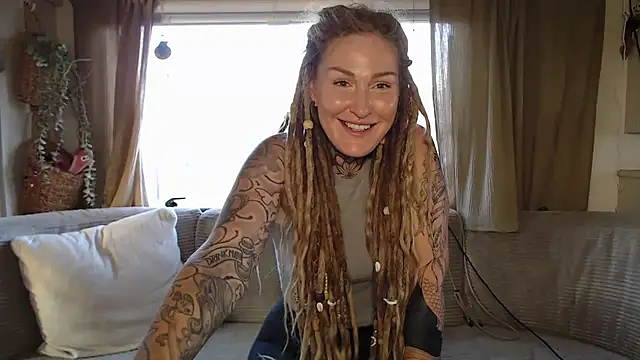 Mira-Grey89 online show from May 18, 6:56 pm