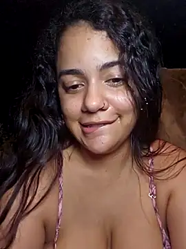Snapshot of demonaughtyyy chatting on February 25, 12:36 am demonaughtyyy online show from February 25, 12:36 am