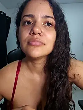 Snapshot of demonaughtyyy chatting on February 11, 4:23 am demonaughtyyy online show from February 11, 4:23 am