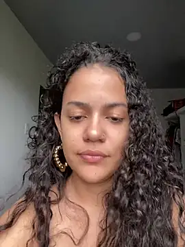 Snapshot of demonaughtyyy chatting on February 1, 10:19 pm demonaughtyyy online show from February 1, 10:19 pm