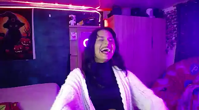 Snapshot of Samara_Beltran chatting on February 27, 8:56 am Samara Beltran online show from February 27, 8:56 am