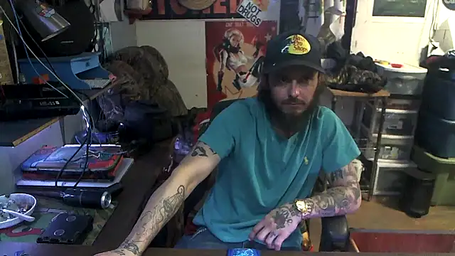 CloudDadddyyy420 online show from November 18, 4:43 pm