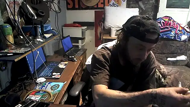 CloudDadddyyy420 online show from January 5, 9:51 pm