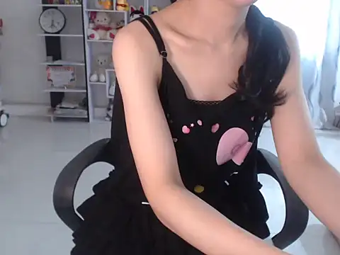 TinyGirls online show from April 13, 4:27 am